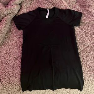 black swiftly tech short sleeve
